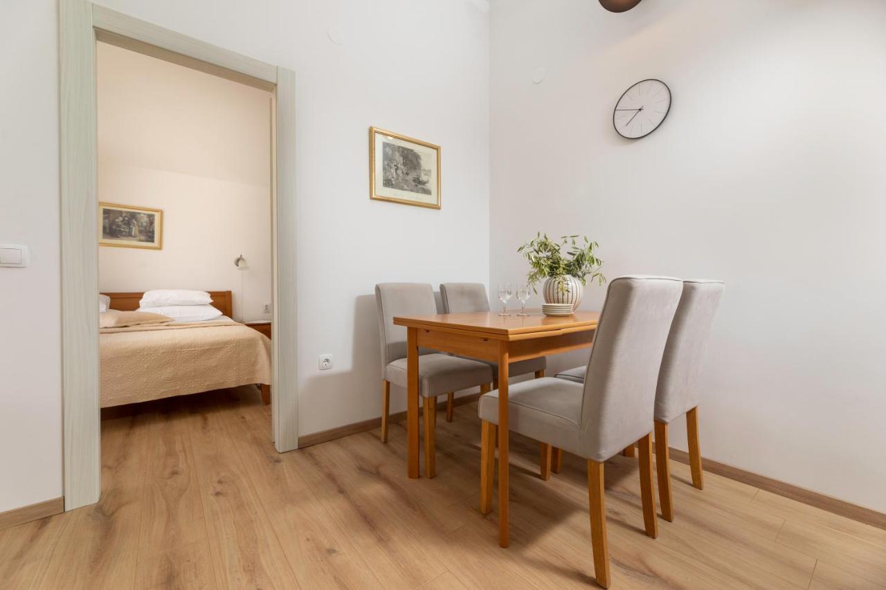 Apartament Maja *
