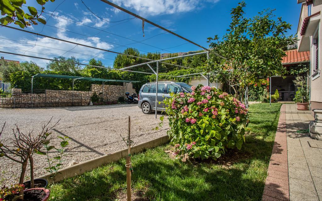 Apartament Maja *